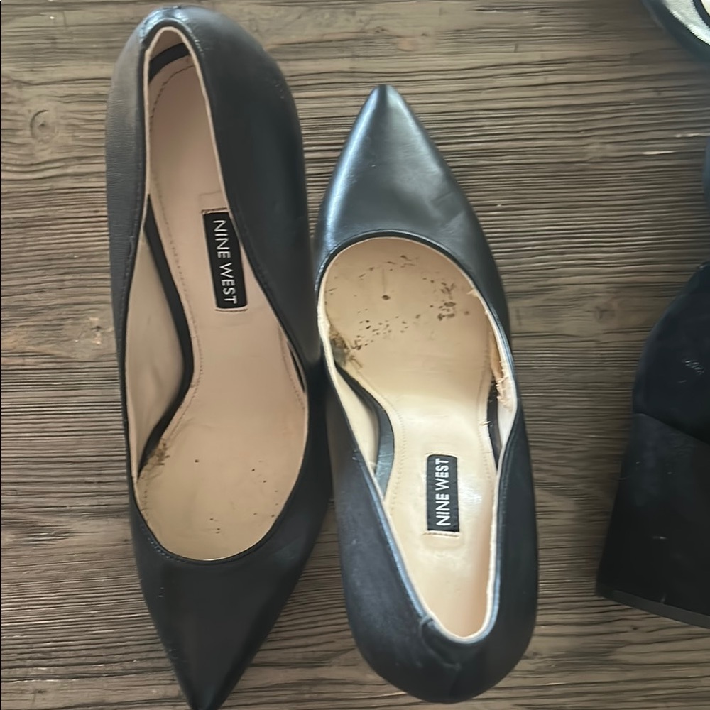 Nine West Black Heels Sleek and Elegant Size 10 soft Nine West